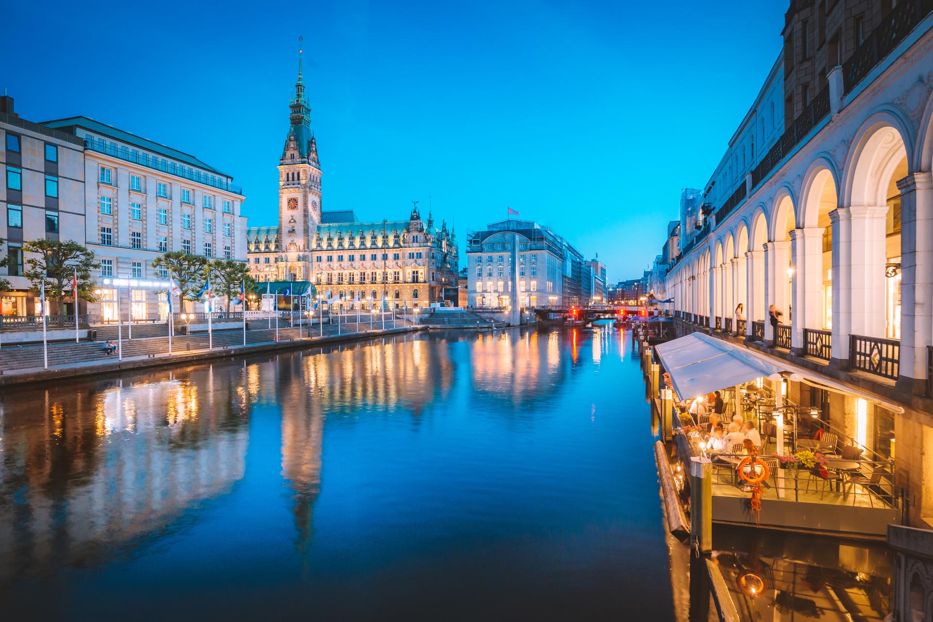 Rathaus_Hamburg-banner